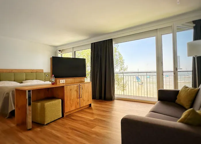 Seespitz Gaestehaus 3* هيرشينج ام امرسي