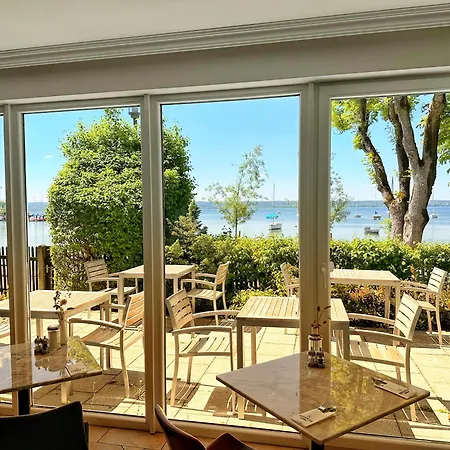 Hotel Seespitz Gaestehaus 3*